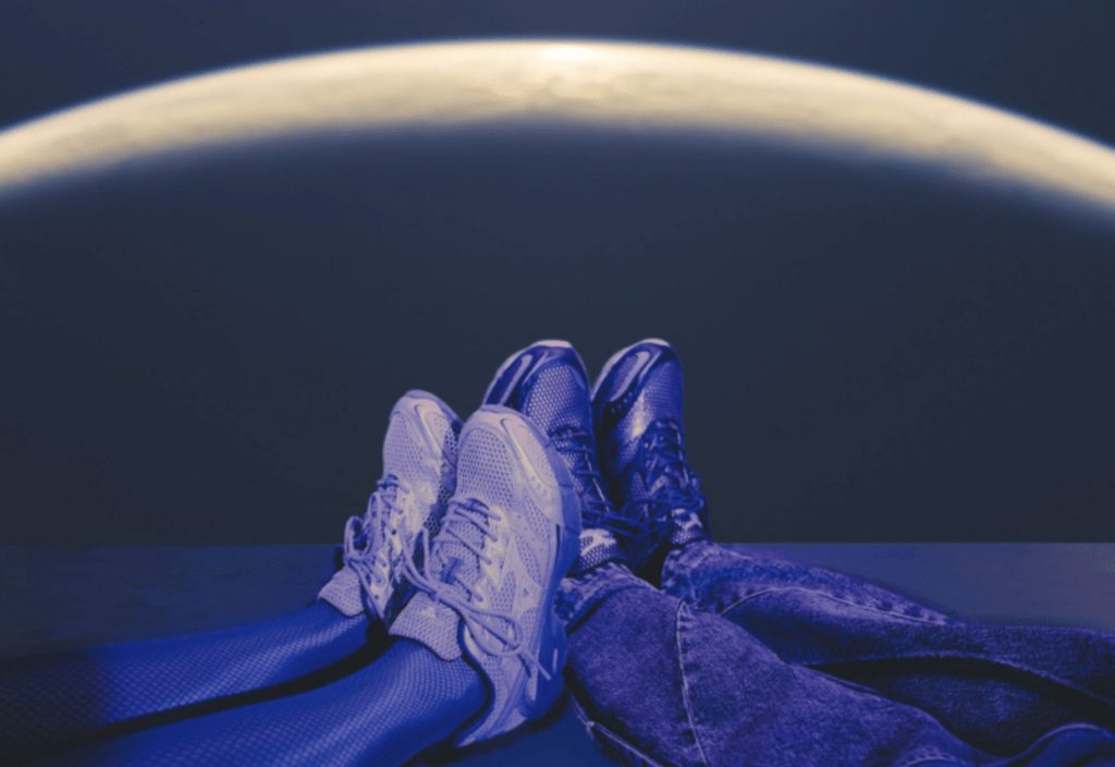 SPACE LIGHTS O NOVO PACK DE CORES DO MIZUNO MZR 1 Mizuno Sportstyle MZR Pack Space Light